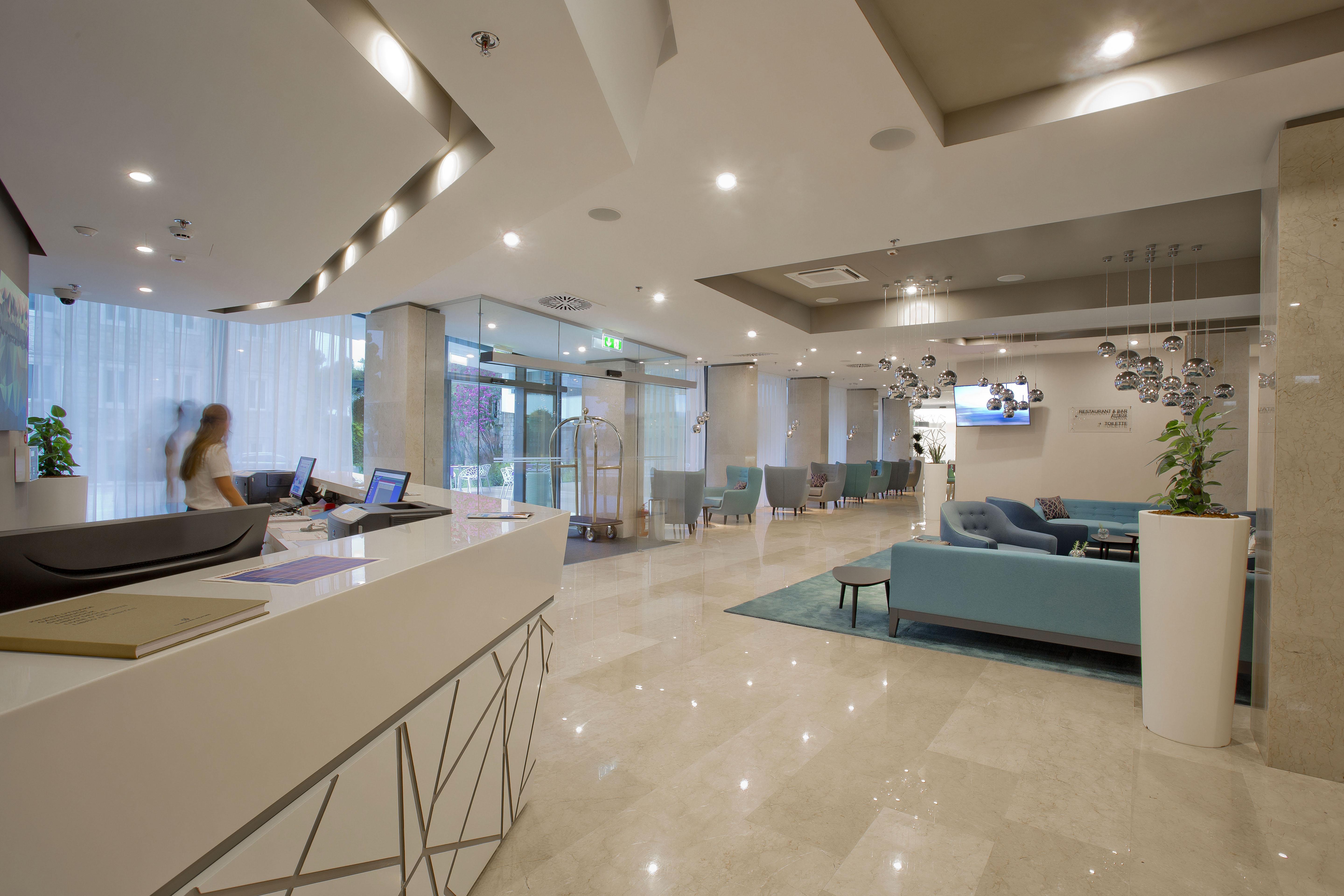 Hotel מליני מראה חיצוני תמונה