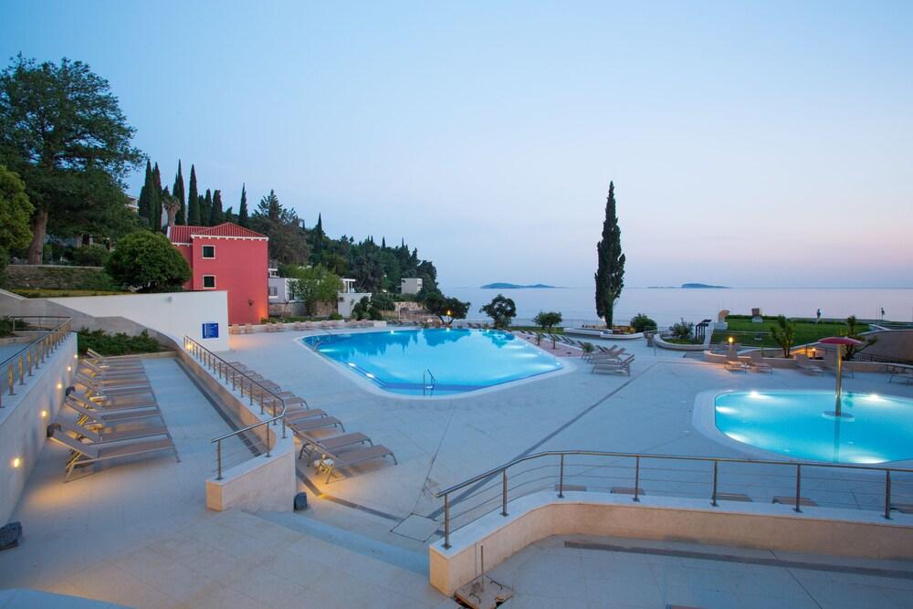 Hotel מליני מראה חיצוני תמונה